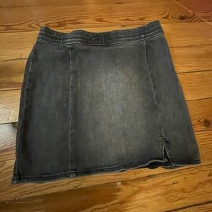 A&F Girls Jean Skirt 💘